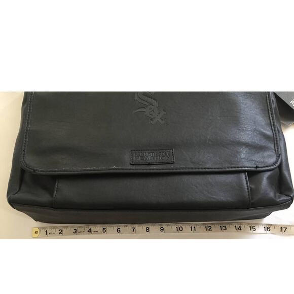 Kenneth Cole Reaction Laptop Computer Case/Bag‎ with Sox Logo Embossed - Picture 4 of 10